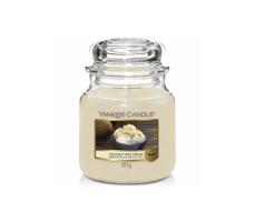 Yankee Candle Yankee Candle - Vonná svíčka COCONUT RICE CREAM střední 411g 65-75 hod.